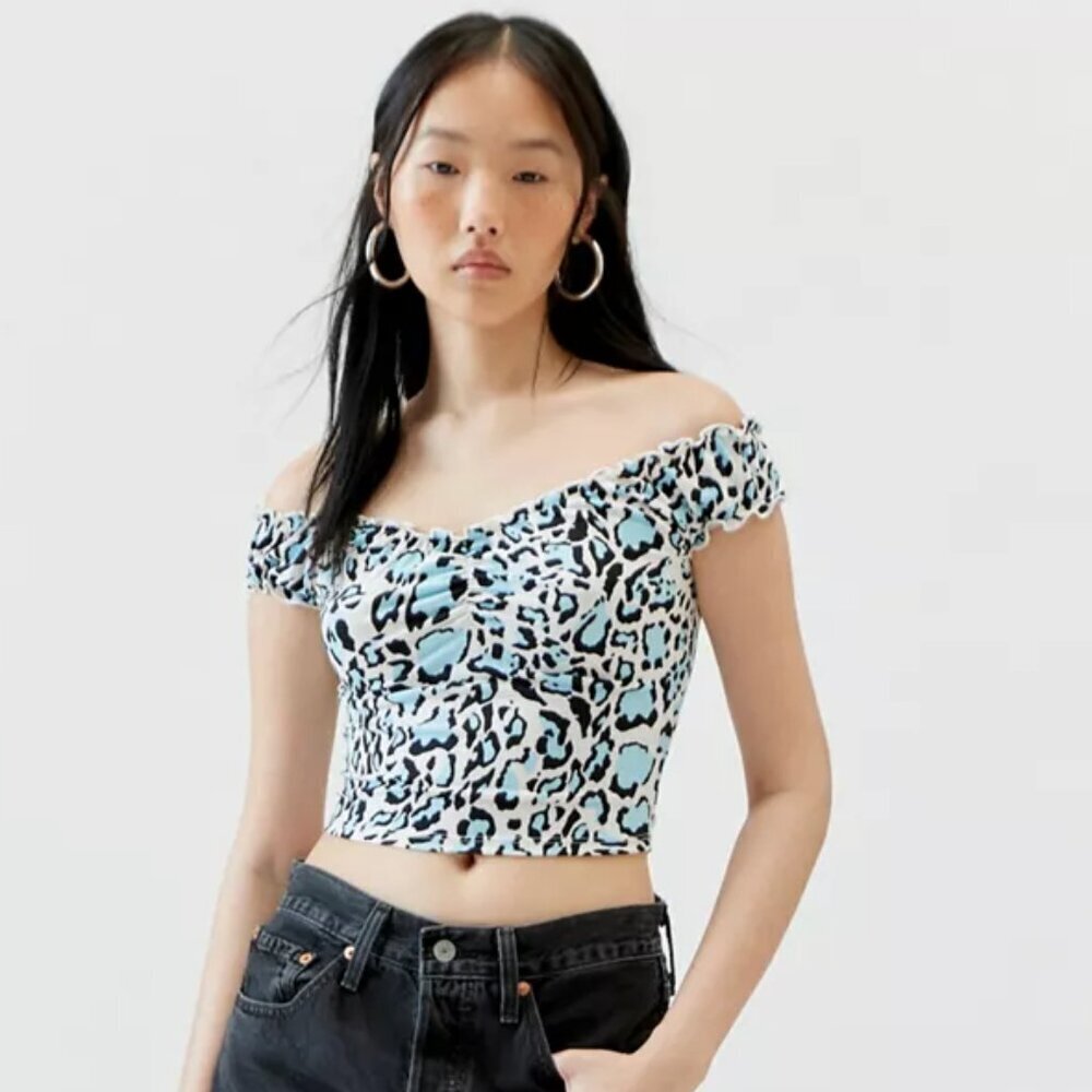 NWT UO Urban Renewal Remnants Cheetah Print Cropped Top